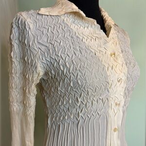 Vintage 90s Komarov Cream Textured Crinkle Button-Down Shirt size Small